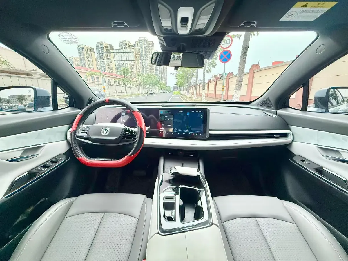 2022 ChangAn UNI-T 1.5T 188HP L4 7DCT,autocango,china used car exporter,china ev exporter,chinese used car exporter,chinese used ev exporter