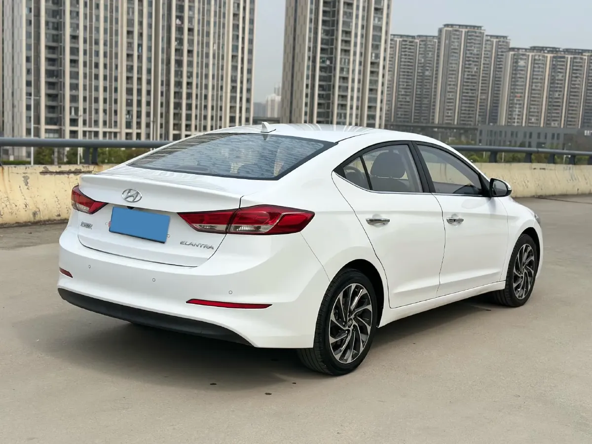 2020 Hyundai Elantra 1.5L 115HP L4 CVT,autocango,china used car exporter,china ev exporter,chinese used car exporter,chinese used ev exporter