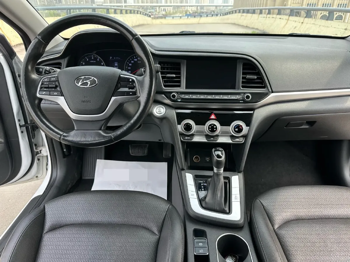 2020 Hyundai Elantra 1.5L 115HP L4 CVT,autocango,china used car exporter,china ev exporter,chinese used car exporter,chinese used ev exporter