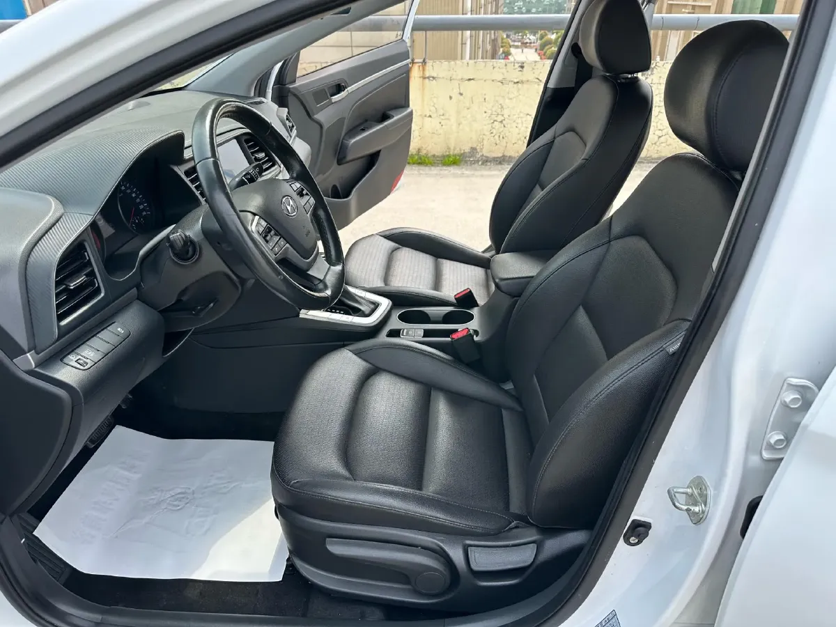 2020 Hyundai Elantra 1.5L 115HP L4 CVT,autocango,china used car exporter,china ev exporter,chinese used car exporter,chinese used ev exporter