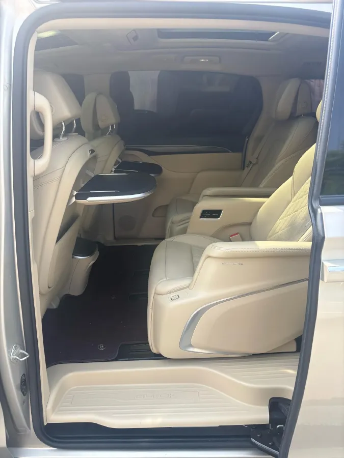 2022 Buick GL8 2.0T 237HP L4 9AT,autocango,china used car exporter,china ev exporter,chinese used car exporter,chinese used ev exporter