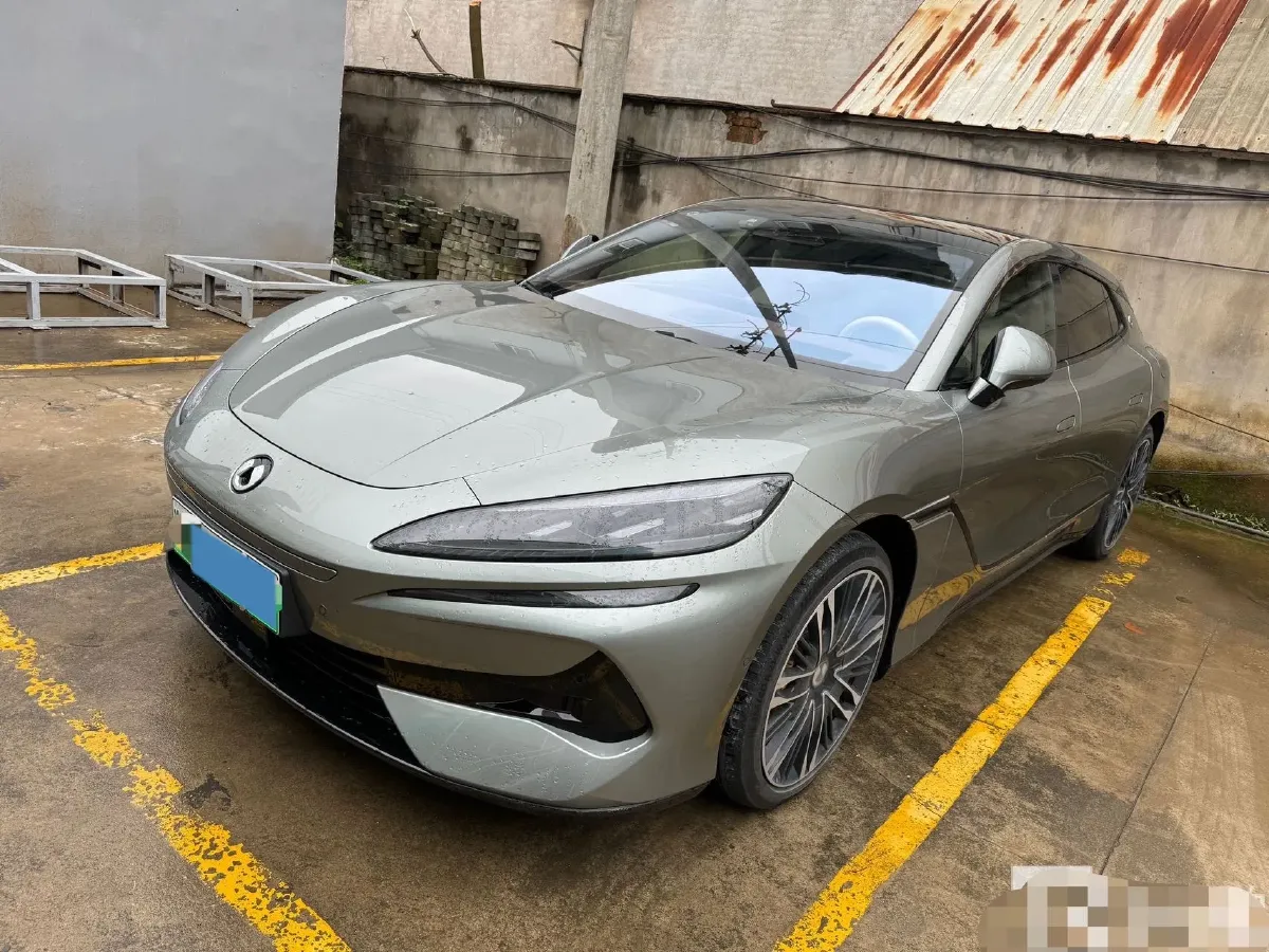 2024 Denza DenzaZ9GT 2.0T 207HP L4 E-CVT PHEV 38.5KWH,autocango,china used car exporter,china ev exporter,chinese used car exporter,chinese used ev exporter