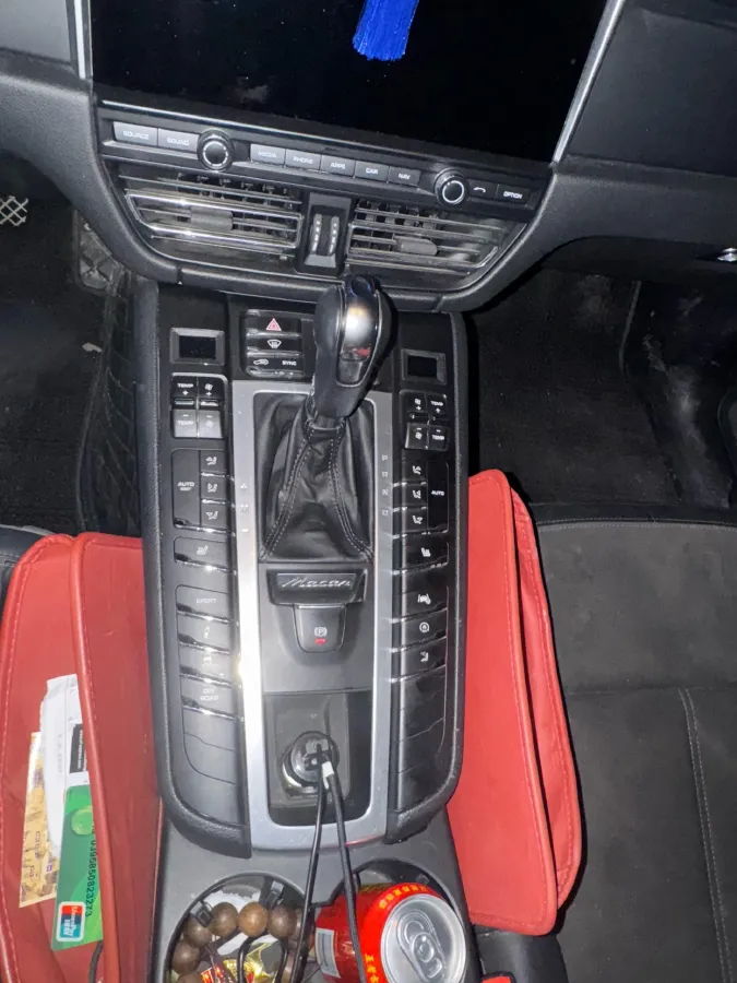 2018 Porsche Macan 2.0T 252HP L4 7DCT,autocango,china used car exporter,china ev exporter,chinese used car exporter,chinese used ev exporter