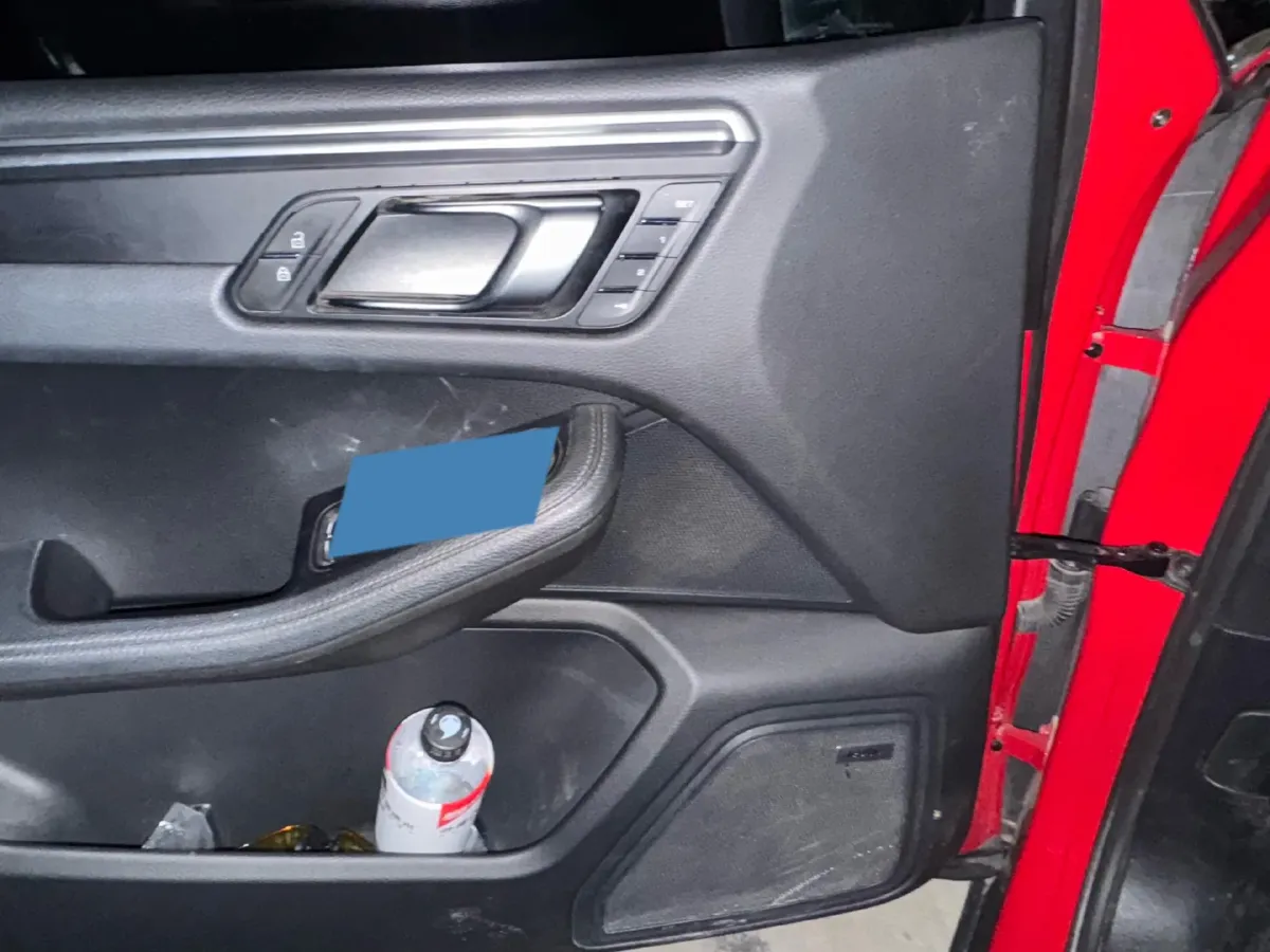 2018 Porsche Macan 2.0T 252HP L4 7DCT,autocango,china used car exporter,china ev exporter,chinese used car exporter,chinese used ev exporter