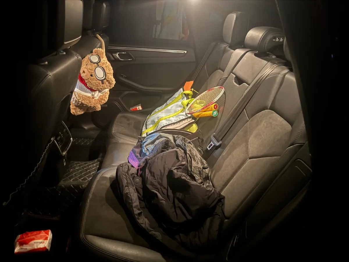 2018 Porsche Macan 2.0T 252HP L4 7DCT,autocango,china used car exporter,china ev exporter,chinese used car exporter,chinese used ev exporter