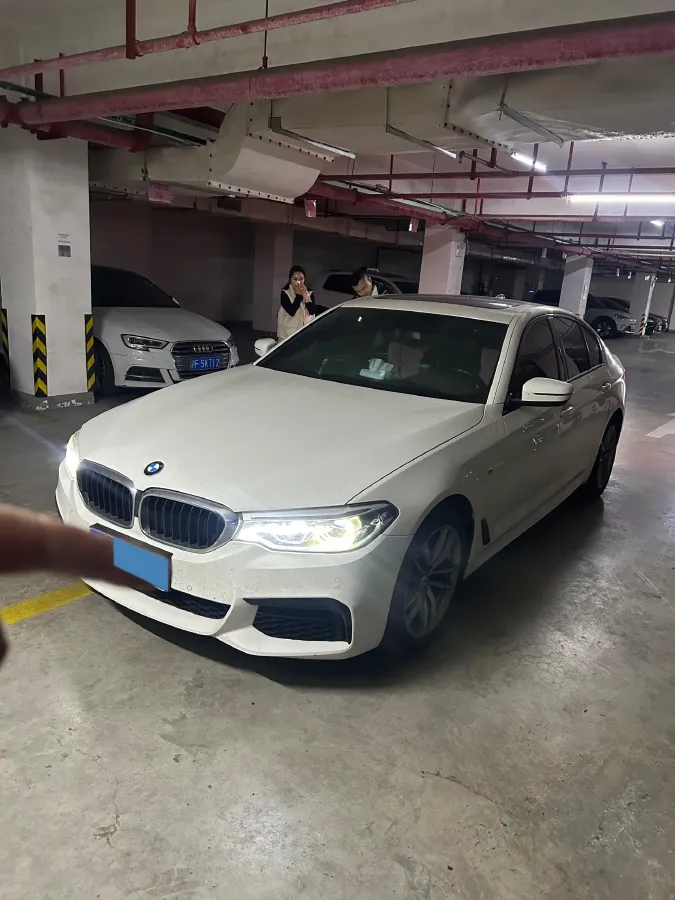 2020 BMW 5 Series 2.0T 184HP L4 8AT,autocango,china used car exporter,china ev exporter,chinese used car exporter,chinese used ev exporter