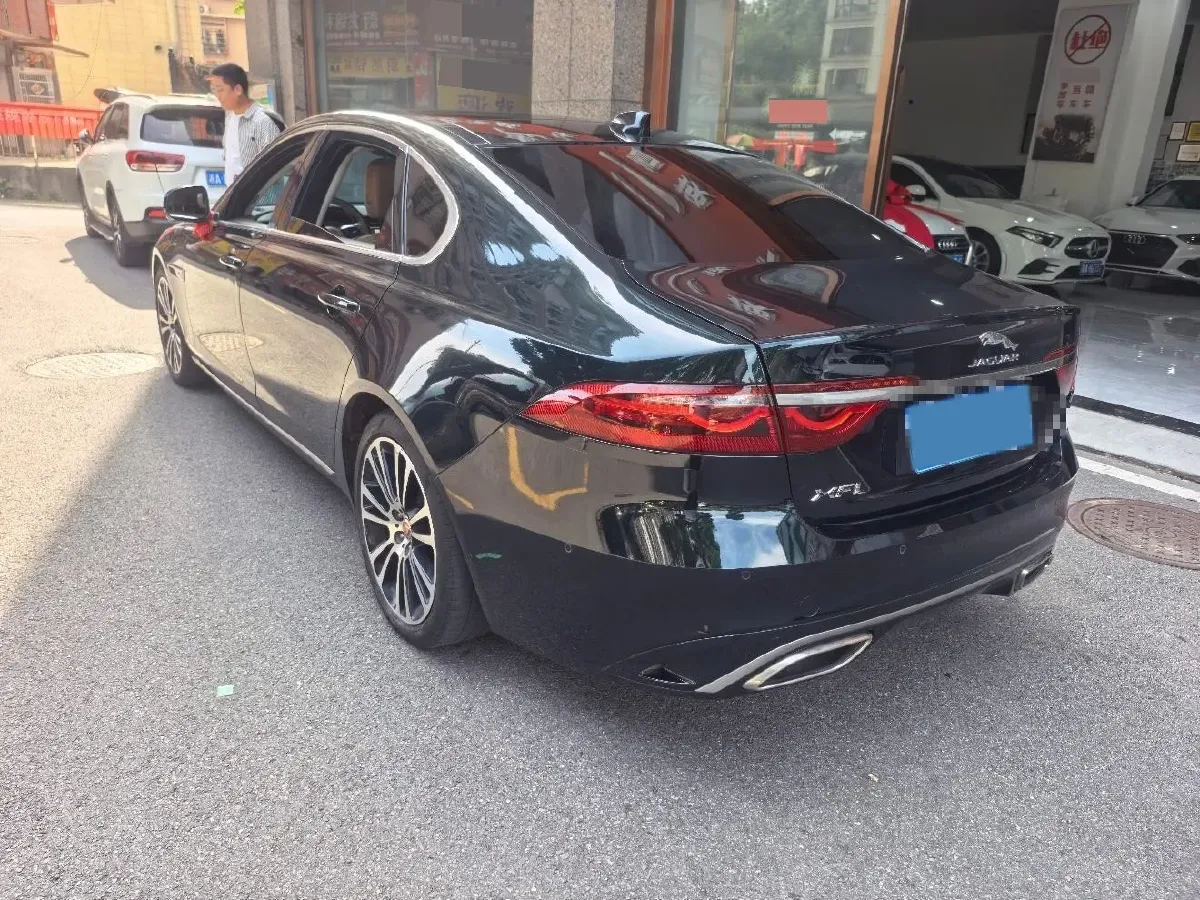 2022 Jaguar XFL 2.0T 250HP L4 8AT,autocango,china used car exporter,china ev exporter,chinese used car exporter,chinese used ev exporter