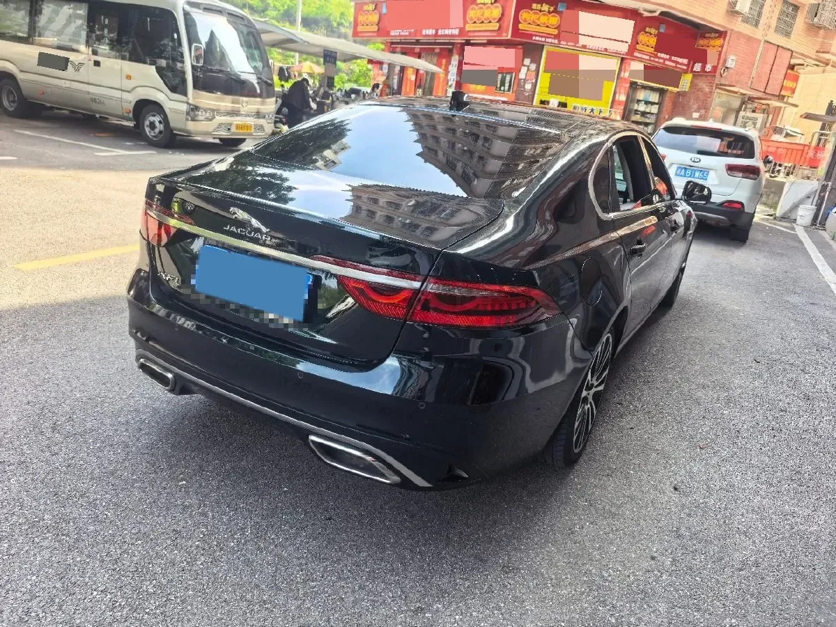 2022 Jaguar XFL 2.0T 250HP L4 8AT,autocango,china used car exporter,china ev exporter,chinese used car exporter,chinese used ev exporter