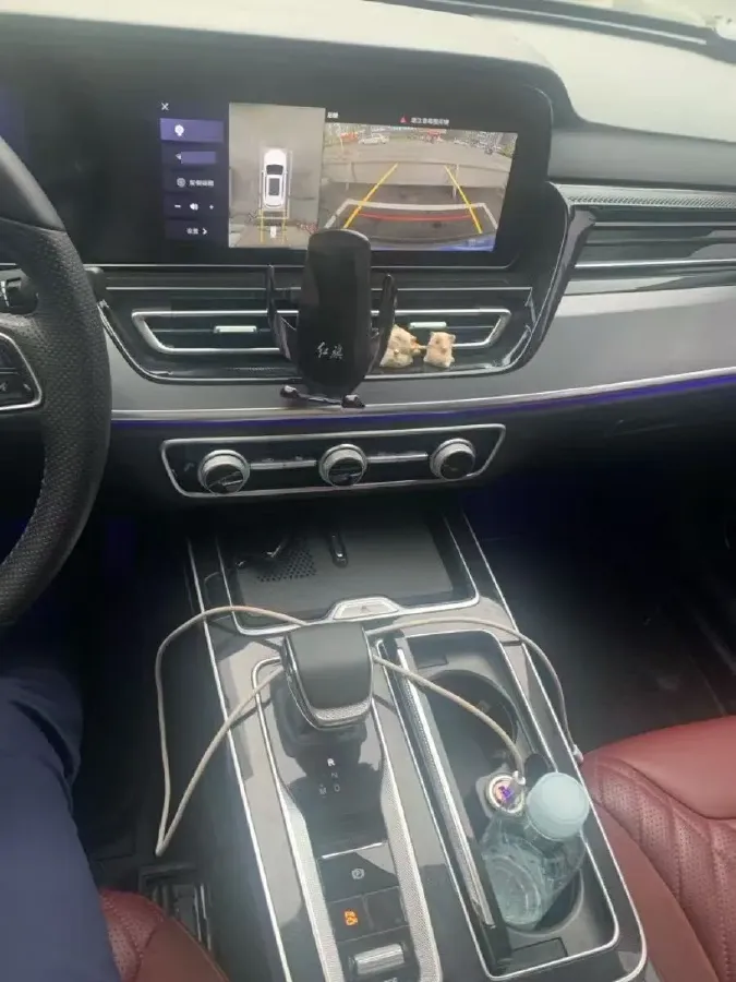 2023 HongQi HS5 2.0T 252HP L4 8AT,autocango,china used car exporter,china ev exporter,chinese used car exporter,chinese used ev exporter