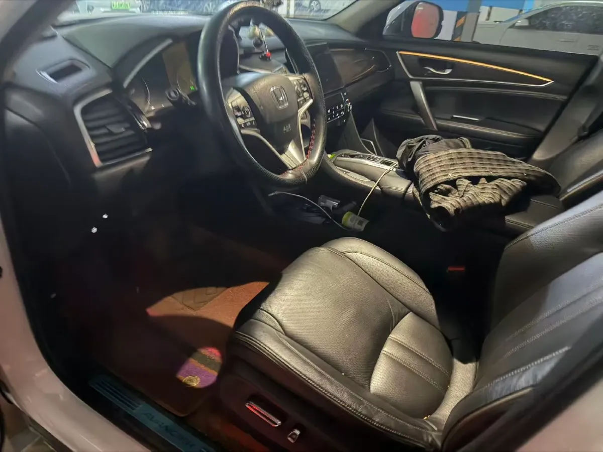 2020 Honda Avancier 2.0T 272HP L4 9AT,autocango,china used car exporter,china ev exporter,chinese used car exporter,chinese used ev exporter