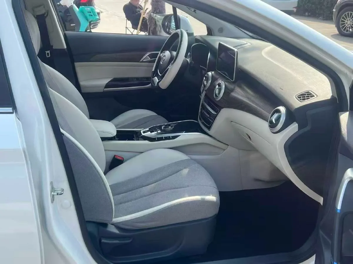 2018 BeiJing Auto EU5 BEV 60.23KWH,autocango,china used car exporter,china ev exporter,chinese used car exporter,chinese used ev exporter