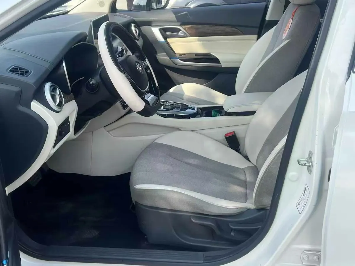 2018 BeiJing Auto EU5 BEV 60.23KWH,autocango,china used car exporter,china ev exporter,chinese used car exporter,chinese used ev exporter