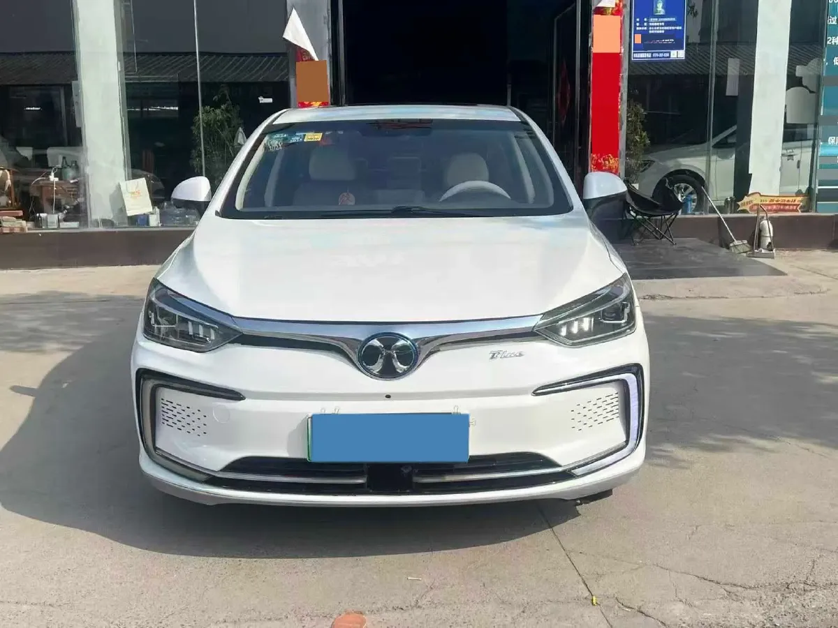 2018 BeiJing Auto EU5 BEV 60.23KWH,autocango,china used car exporter,china ev exporter,chinese used car exporter,chinese used ev exporter