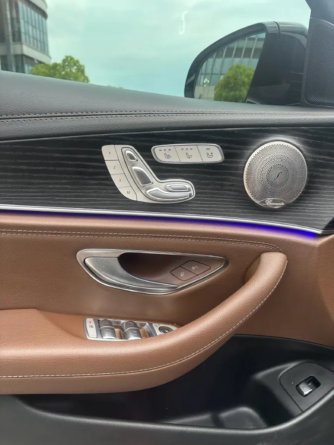 2022 Mercedes-Benz E Class 2.0T 258HP L4 9AT,autocango,china used car exporter,china ev exporter,chinese used car exporter,chinese used ev exporter