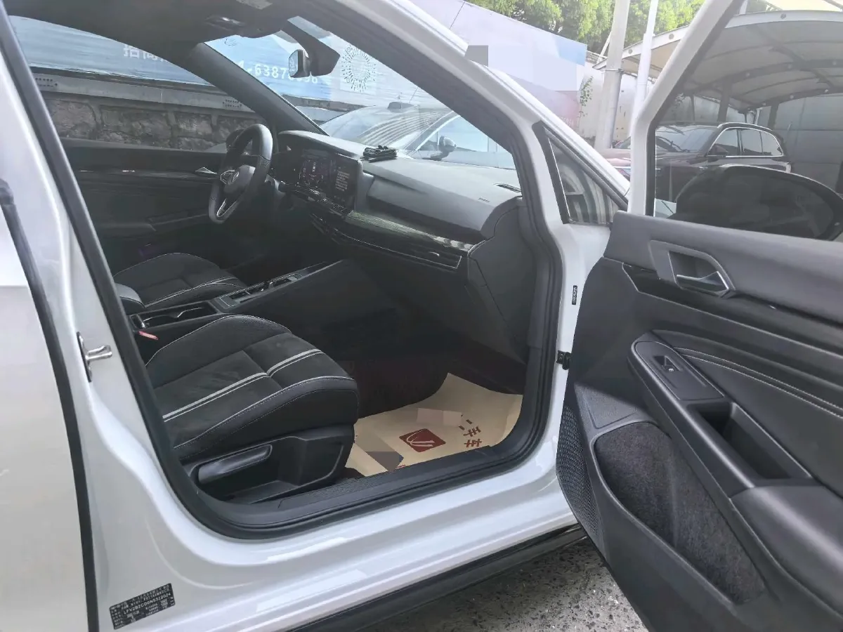 2023 Volkswagen Golf 1.4T 150HP L4 7DCT,autocango,china used car exporter,china ev exporter,chinese used car exporter,chinese used ev exporter