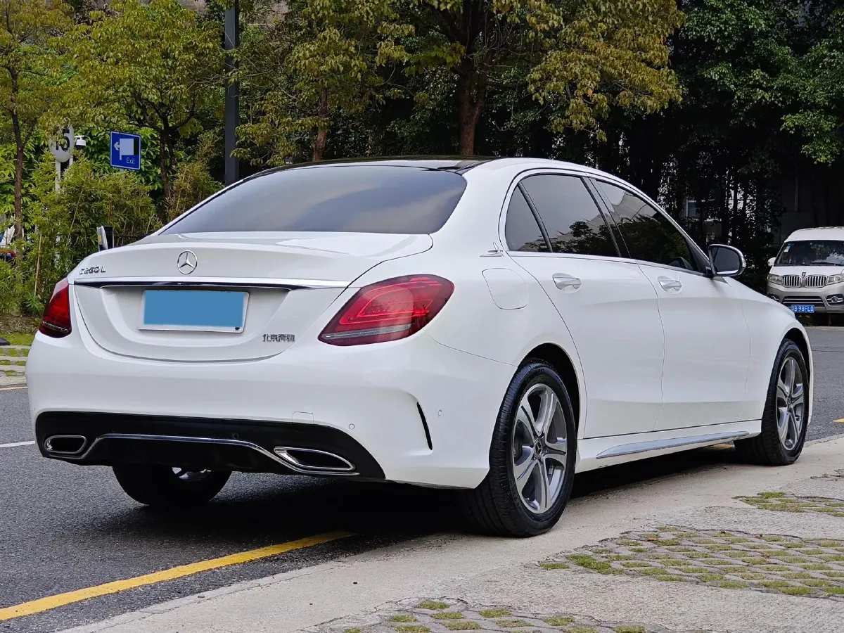 2020 Mercedes-Benz C Class 1.5T 184HP L4 9AT,autocango,china used car exporter,china ev exporter,chinese used car exporter,chinese used ev exporter