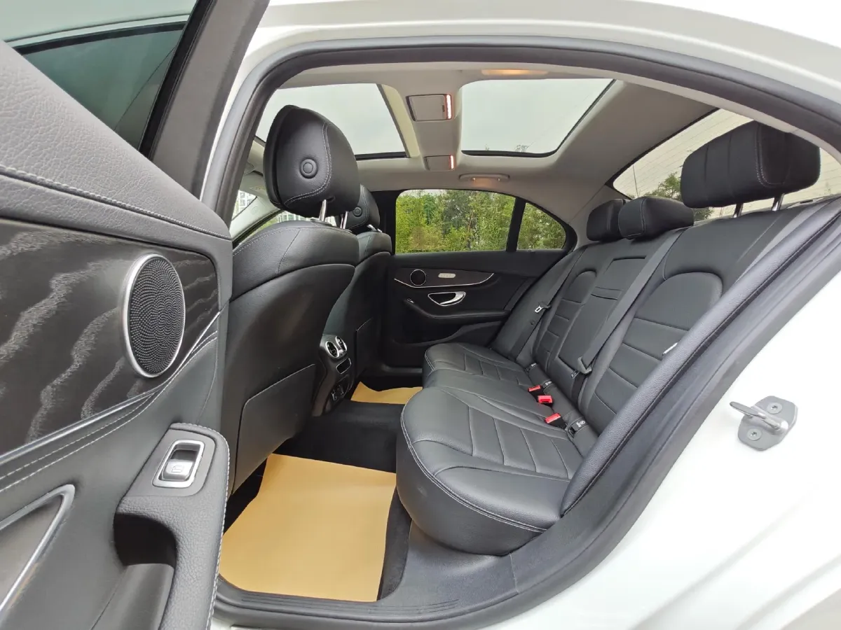 2020 Mercedes-Benz C Class 1.5T 184HP L4 9AT,autocango,china used car exporter,china ev exporter,chinese used car exporter,chinese used ev exporter