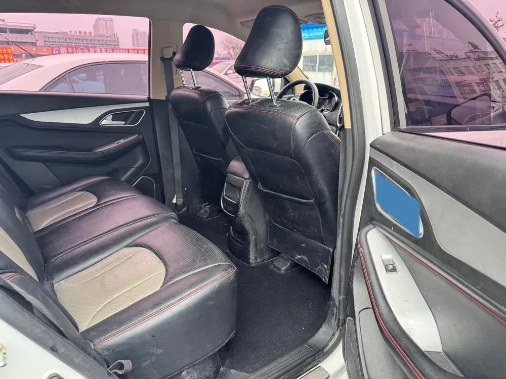 2014 BaoJun 610 1.5L 112HP L4 6AT,autocango,china used car exporter,china ev exporter,chinese used car exporter,chinese used ev exporter