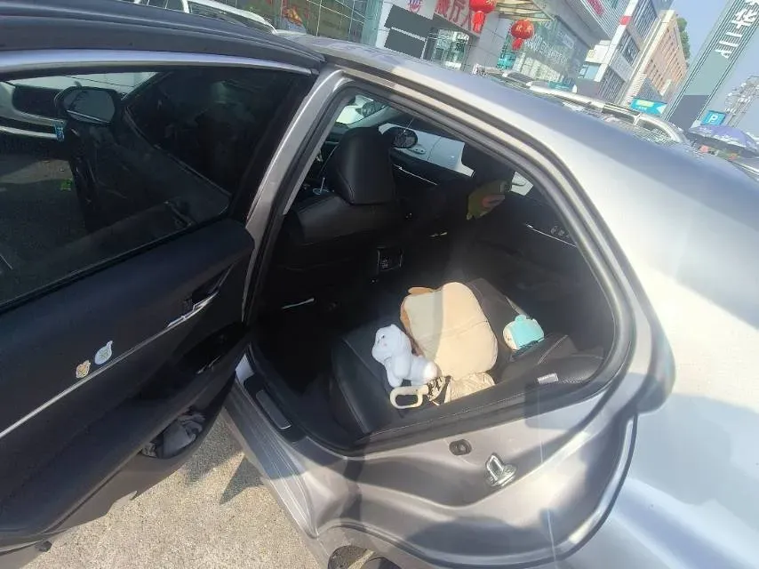 2021 Toyota Camry 2.0L 178HP L4 CVT,autocango,china used car exporter,china ev exporter,chinese used car exporter,chinese used ev exporter