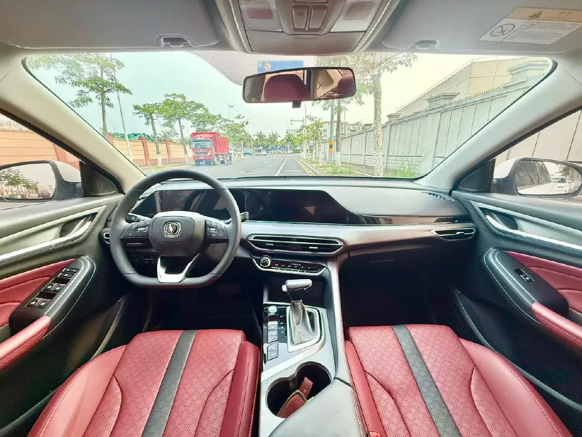 2021 ChangAn Eado 1.4T 160HP L4 7DCT,autocango,china used car exporter,china ev exporter,chinese used car exporter,chinese used ev exporter