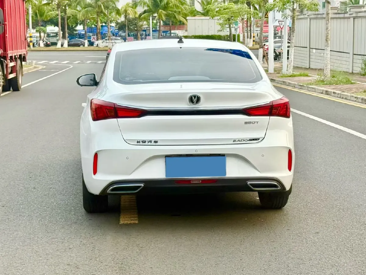 2021 ChangAn Eado 1.4T 160HP L4 7DCT,autocango,china used car exporter,china ev exporter,chinese used car exporter,chinese used ev exporter