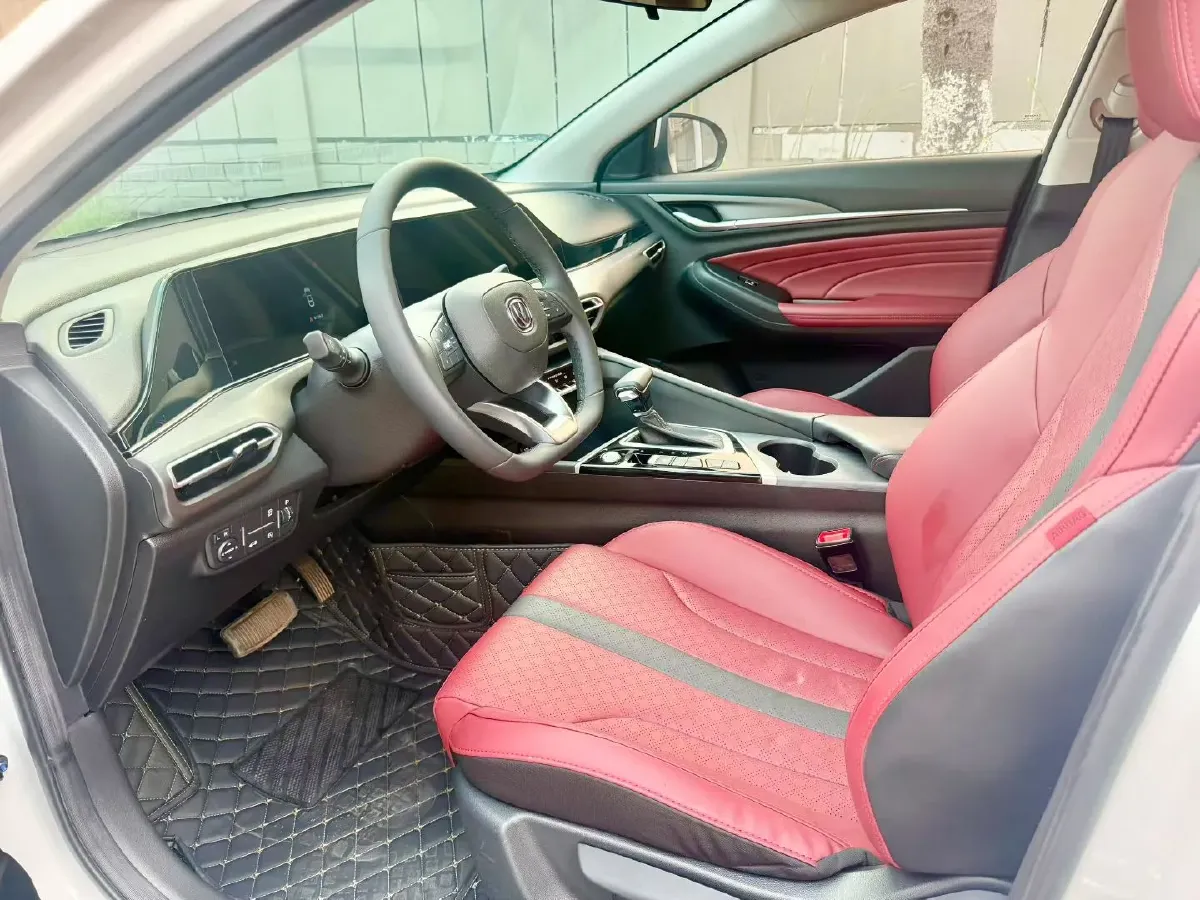 2021 ChangAn Eado 1.4T 160HP L4 7DCT,autocango,china used car exporter,china ev exporter,chinese used car exporter,chinese used ev exporter