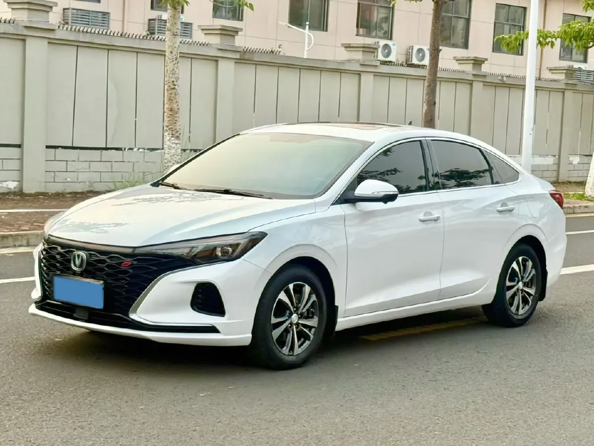2021 ChangAn Eado 1.4T 160HP L4 7DCT,autocango,china used car exporter,china ev exporter,chinese used car exporter,chinese used ev exporter