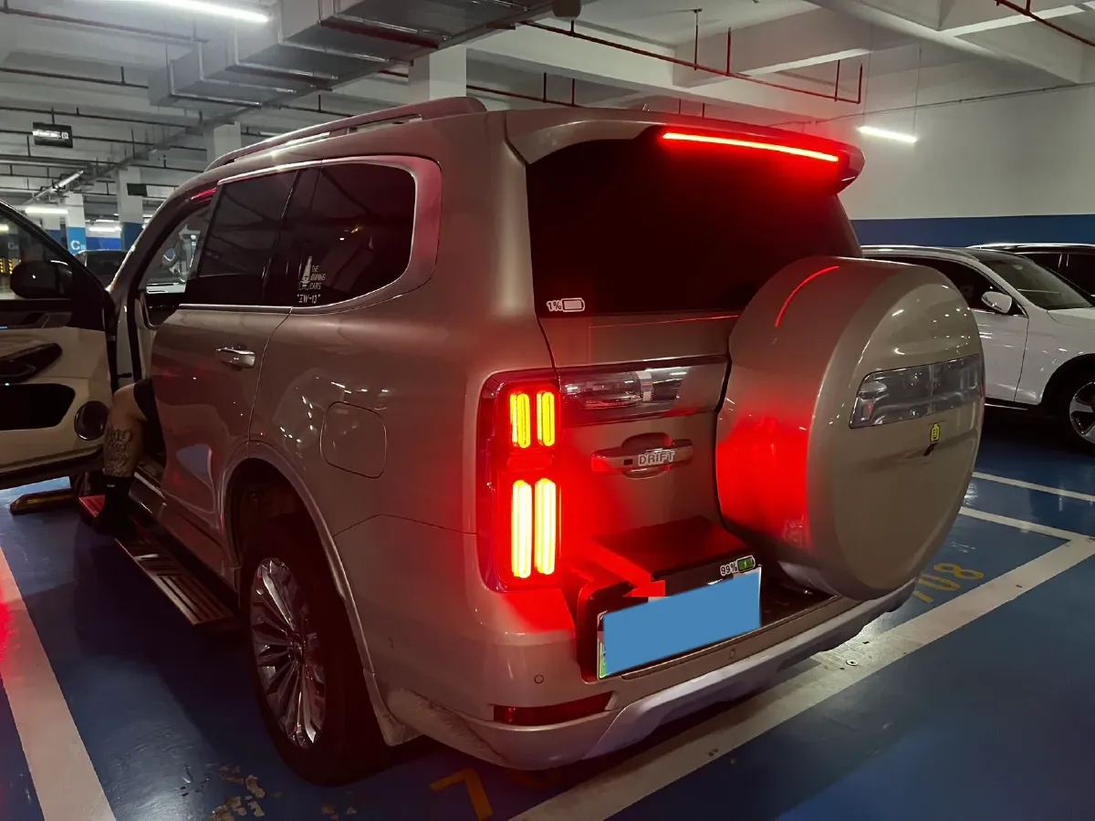 2023 Tank 500 2.0T 252HP L4 9AT PHEV 37.1KWH,autocango,china used car exporter,china ev exporter,chinese used car exporter,chinese used ev exporter