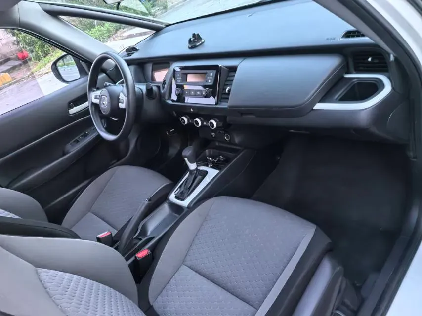 2021 Honda Fit 1.5L 131HP L4 CVT,autocango,china used car exporter,china ev exporter,chinese used car exporter,chinese used ev exporter