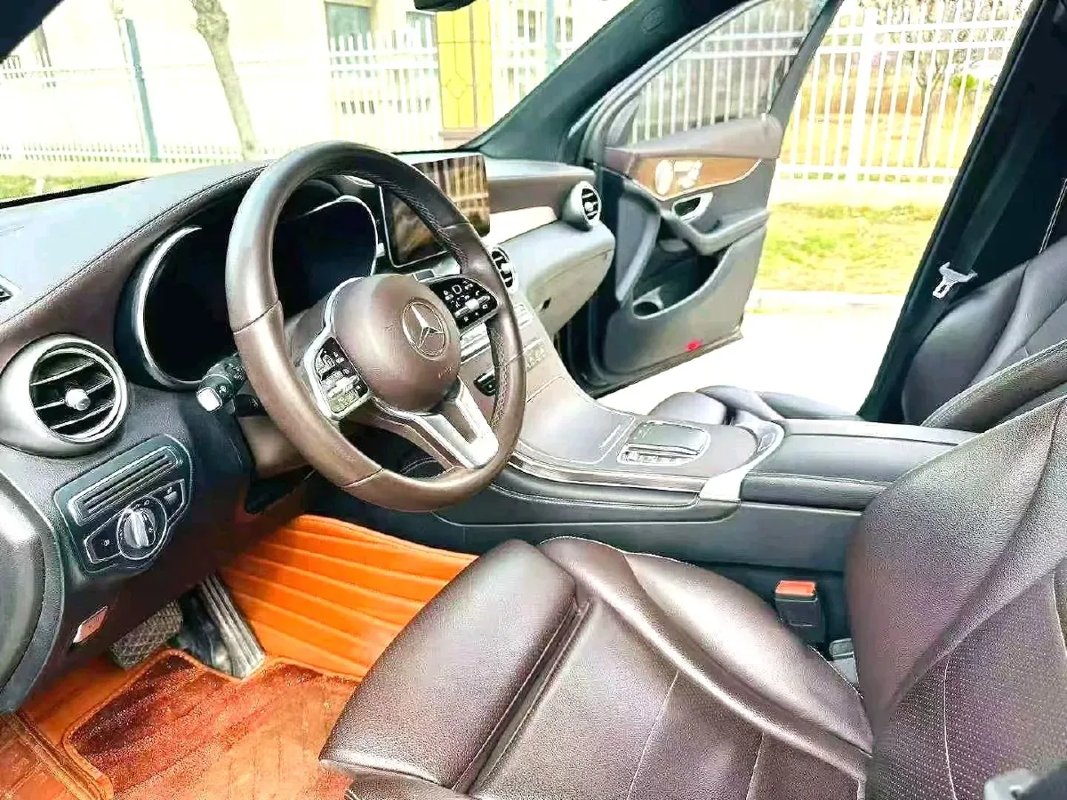 2021 Mercedes-Benz GLC Class 2.0T 258HP L4 9AT,autocango,china used car exporter,china ev exporter,chinese used car exporter,chinese used ev exporter