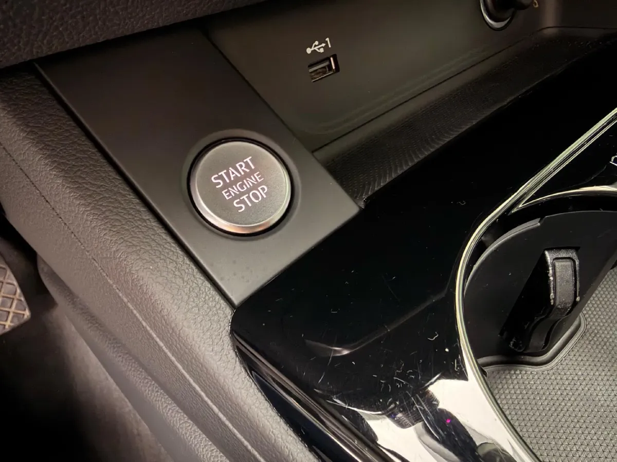 2022 Audi A5 2.0T 204HP L4 7DCT,autocango,china used car exporter,china ev exporter,chinese used car exporter,chinese used ev exporter