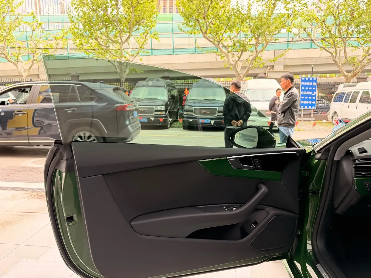 2022 Audi A5 2.0T 204HP L4 7DCT,autocango,china used car exporter,china ev exporter,chinese used car exporter,chinese used ev exporter