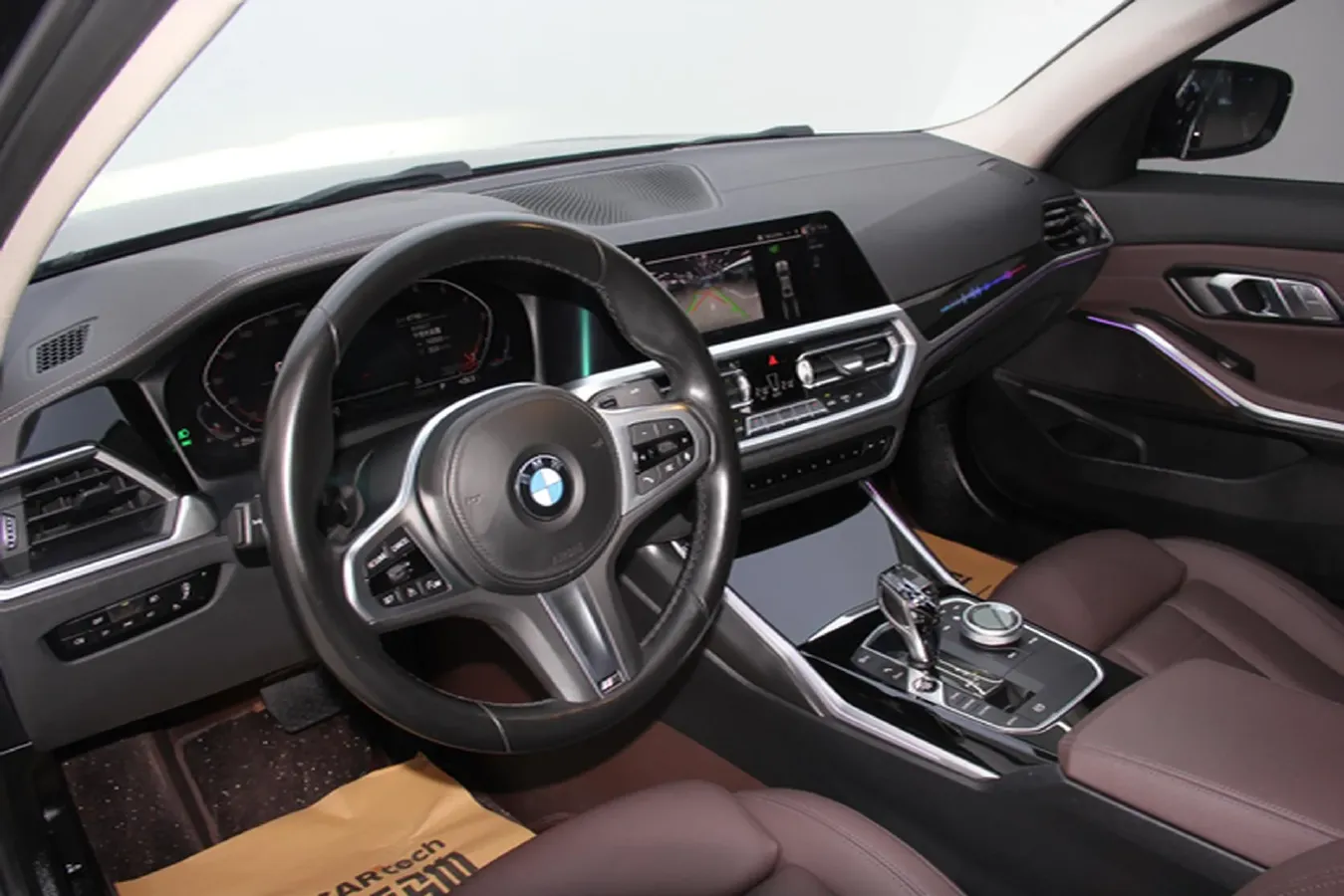 2022 BMW 3 Series 2.0T 156HP L4 8AT,autocango,china used car exporter,china ev exporter,chinese used car exporter,chinese used ev exporter