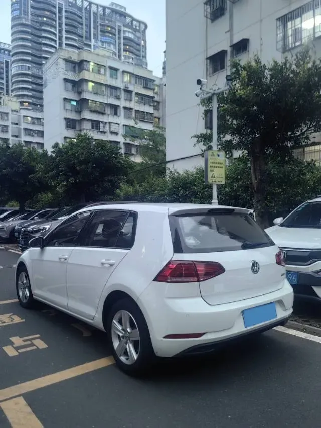 2018 Volkswagen Golf 1.6L 110HP L4 6AT,autocango,china used car exporter,china ev exporter,chinese used car exporter,chinese used ev exporter