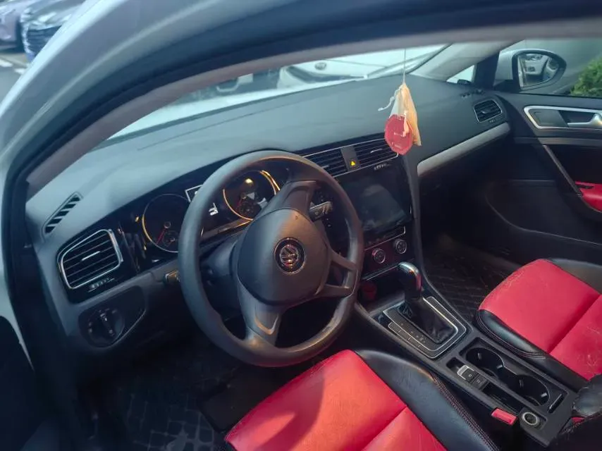 2018 Volkswagen Golf 1.6L 110HP L4 6AT,autocango,china used car exporter,china ev exporter,chinese used car exporter,chinese used ev exporter