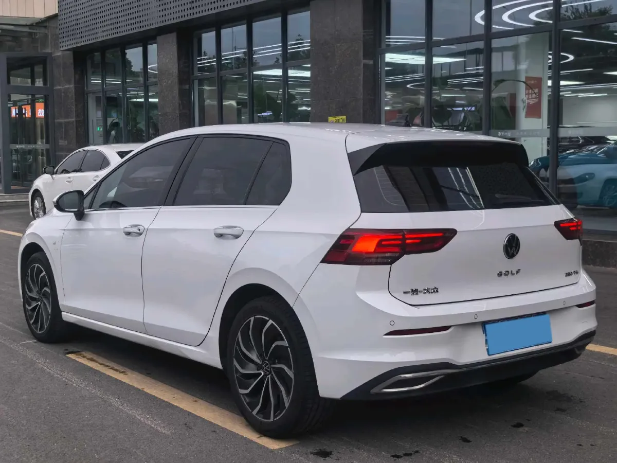 2023 Volkswagen Golf 1.4T 150HP L4 7DCT,autocango,china used car exporter,china ev exporter,chinese used car exporter,chinese used ev exporter