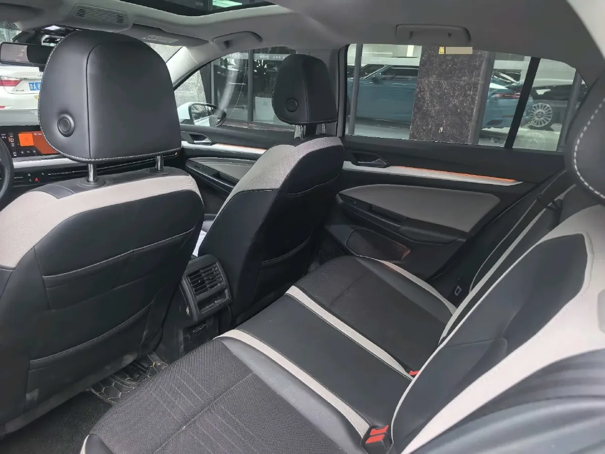 2023 Volkswagen Golf 1.4T 150HP L4 7DCT,autocango,china used car exporter,china ev exporter,chinese used car exporter,chinese used ev exporter