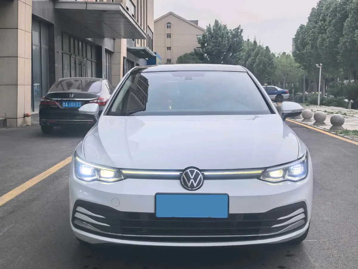 2023 Volkswagen Golf 1.4T 150HP L4 7DCT,autocango,china used car exporter,china ev exporter,chinese used car exporter,chinese used ev exporter