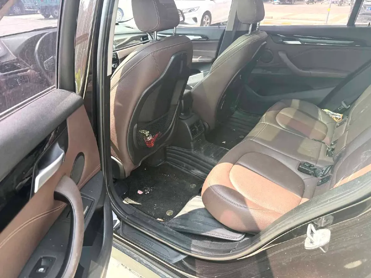 2020 BMW X1 1.5T 140HP L3 7DCT,autocango,china used car exporter,china ev exporter,chinese used car exporter,chinese used ev exporter