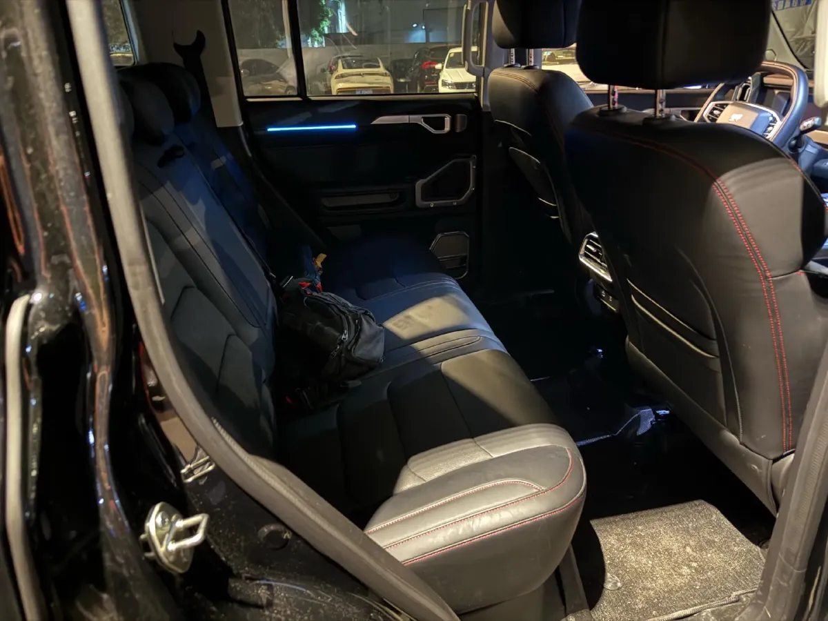 2025 Jetour Traveller 1.5T 184HP L4 7DCT,autocango,china used car exporter,china ev exporter,chinese used car exporter,chinese used ev exporter