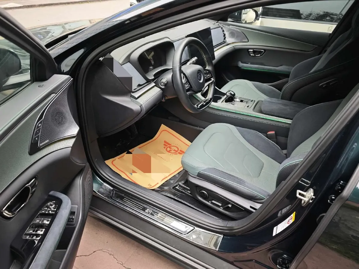 2022 Toyota Highlander 2.5L 192HP L4 E-CVT Hybrid,autocango,china used car exporter,china ev exporter,chinese used car exporter,chinese used ev exporter