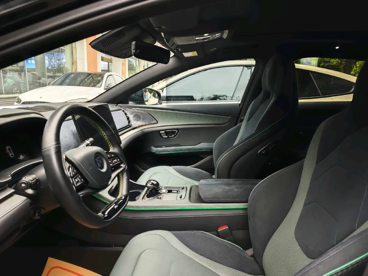 2022 Toyota Highlander 2.5L 192HP L4 E-CVT Hybrid,autocango,china used car exporter,china ev exporter,chinese used car exporter,chinese used ev exporter