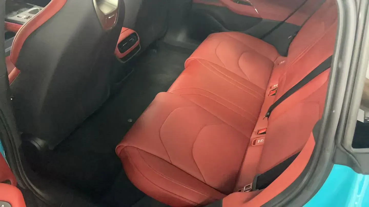 2024 MI SU7 BEV 101KWH,autocango,china used car exporter,china ev exporter,chinese used car exporter,chinese used ev exporter