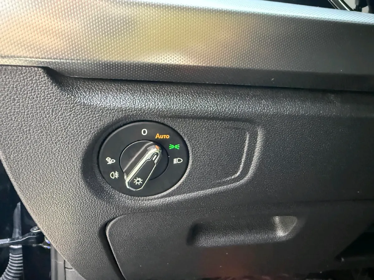 2023 Volkswagen Passat 2.0T 186HP L4 7DCT,autocango,china used car exporter,china ev exporter,chinese used car exporter,chinese used ev exporter