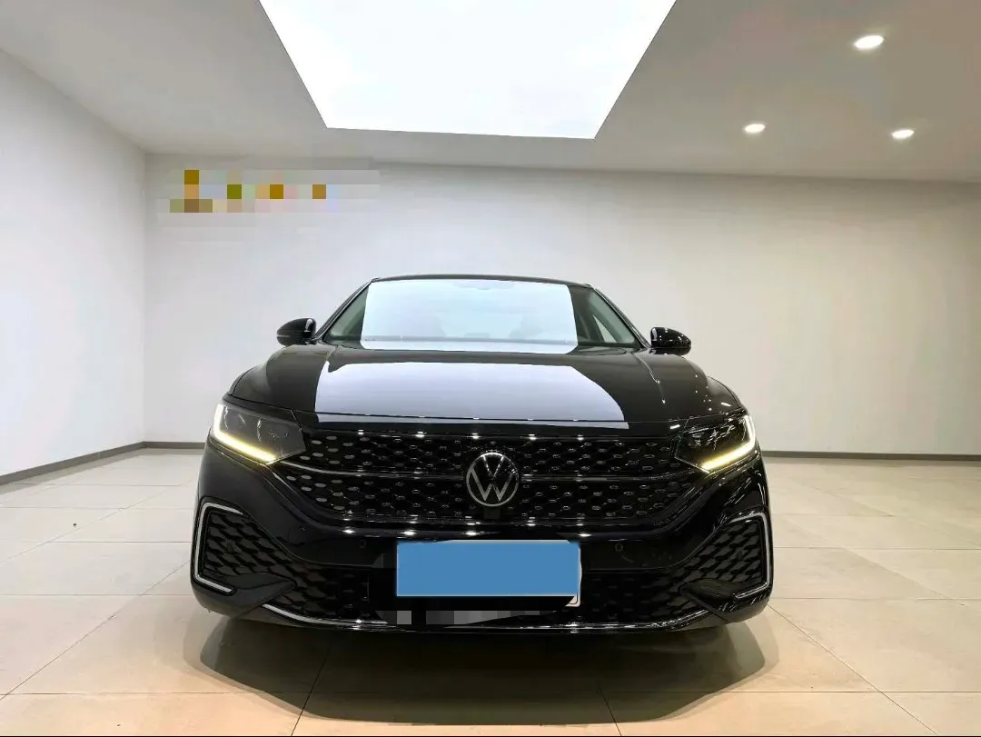 2023 Volkswagen Passat 2.0T 186HP L4 7DCT,autocango,china used car exporter,china ev exporter,chinese used car exporter,chinese used ev exporter