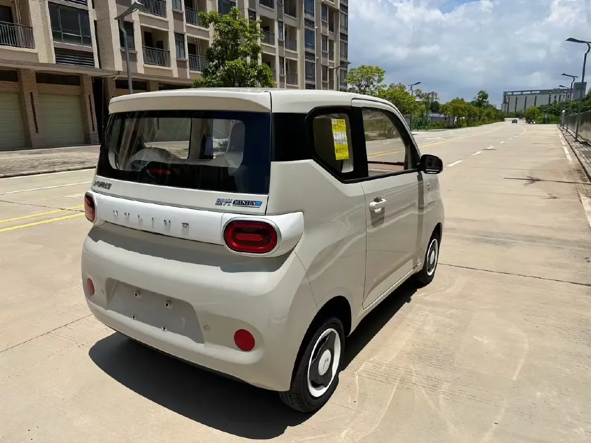 2024 WuLing HongGuang MINI EV BEV 17.3KWH,autocango,china used car exporter,china ev exporter,chinese used car exporter,chinese used ev exporter