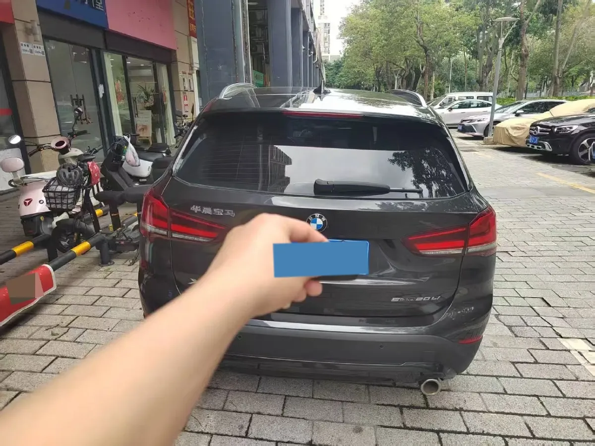 2021 BMW X1 1.5T 140HP L3 7DCT,autocango,china used car exporter,china ev exporter,chinese used car exporter,chinese used ev exporter