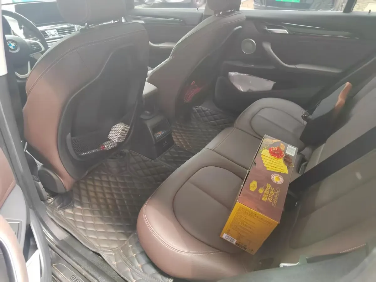 2021 BMW X1 1.5T 140HP L3 7DCT,autocango,china used car exporter,china ev exporter,chinese used car exporter,chinese used ev exporter