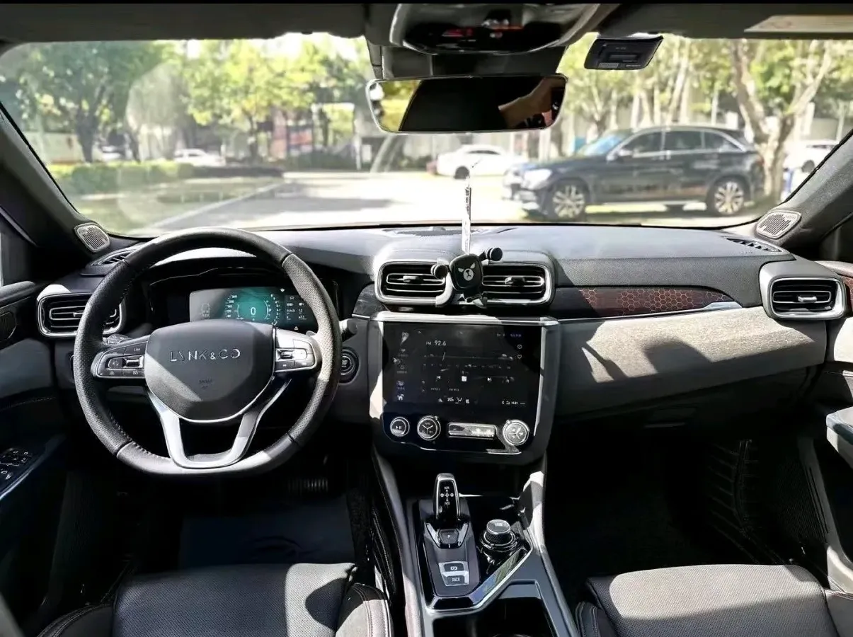 2020 LYNK&CO 03 1.5T 180HP L3 7DCT,autocango,china used car exporter,china ev exporter,chinese used car exporter,chinese used ev exporter