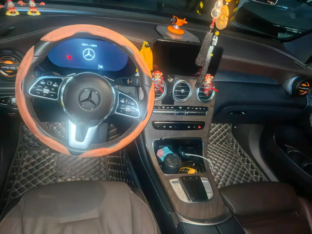 2021 Mercedes-Benz GLC Class 2.0T 258HP L4 9AT,autocango,china used car exporter,china ev exporter,chinese used car exporter,chinese used ev exporter